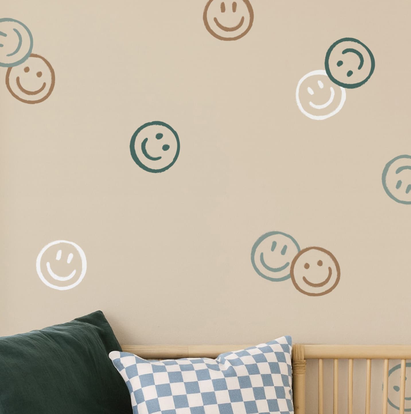 Papier peint smiley confetti pour chambre d'enfant